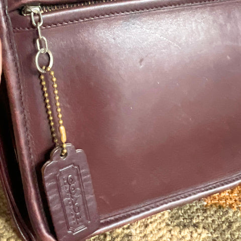 Vintage Coach Standard Clutch Burgundy 5140