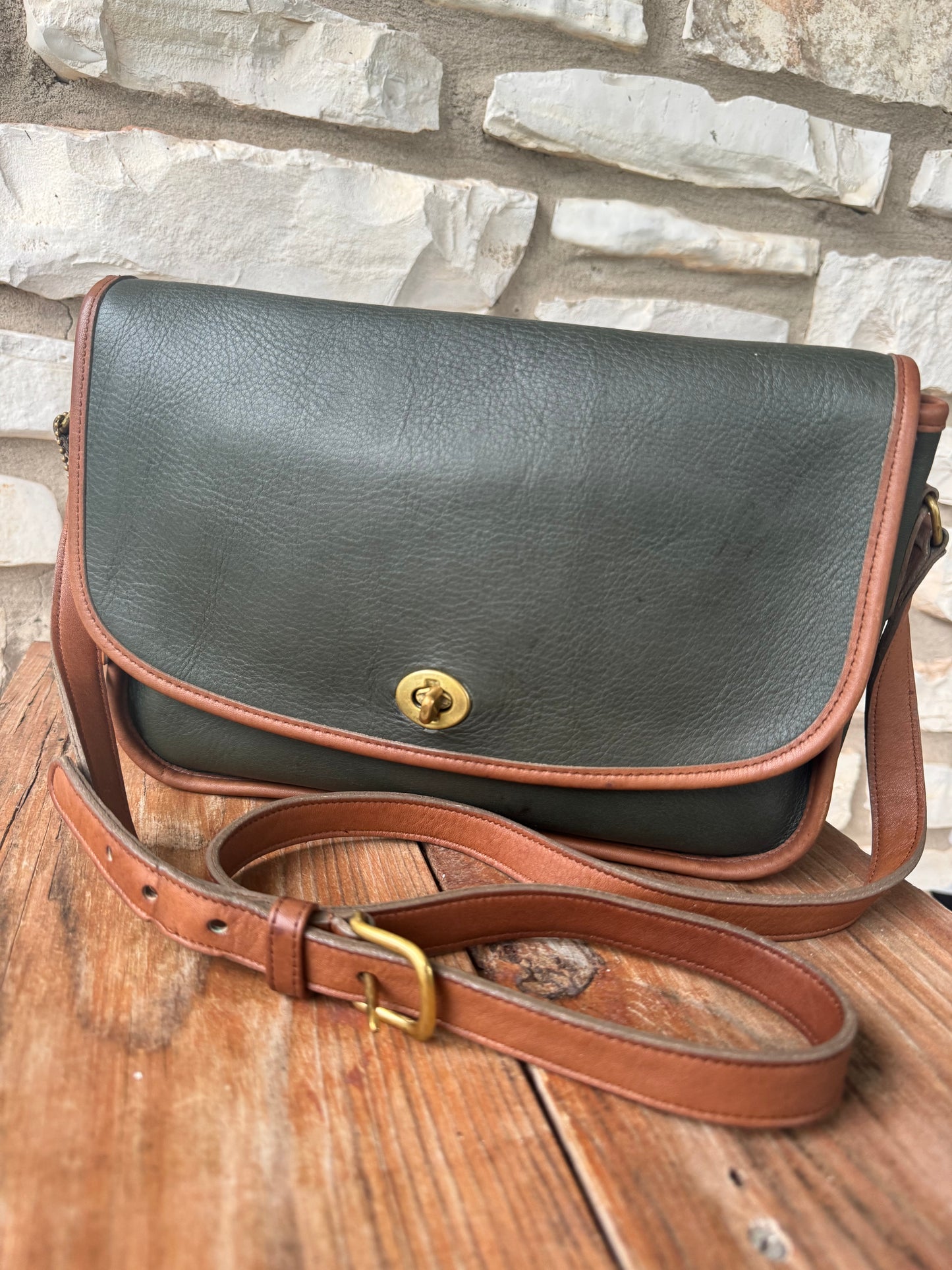 Vintage Coach Spectator City Bag- Forest Green & Tabac w/Hangtag