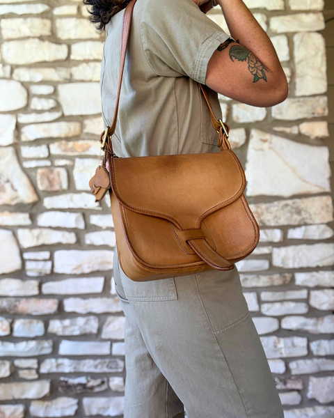 Vintage Coach Pre-Registration Courier Pouch (large) 8920 in Saddle