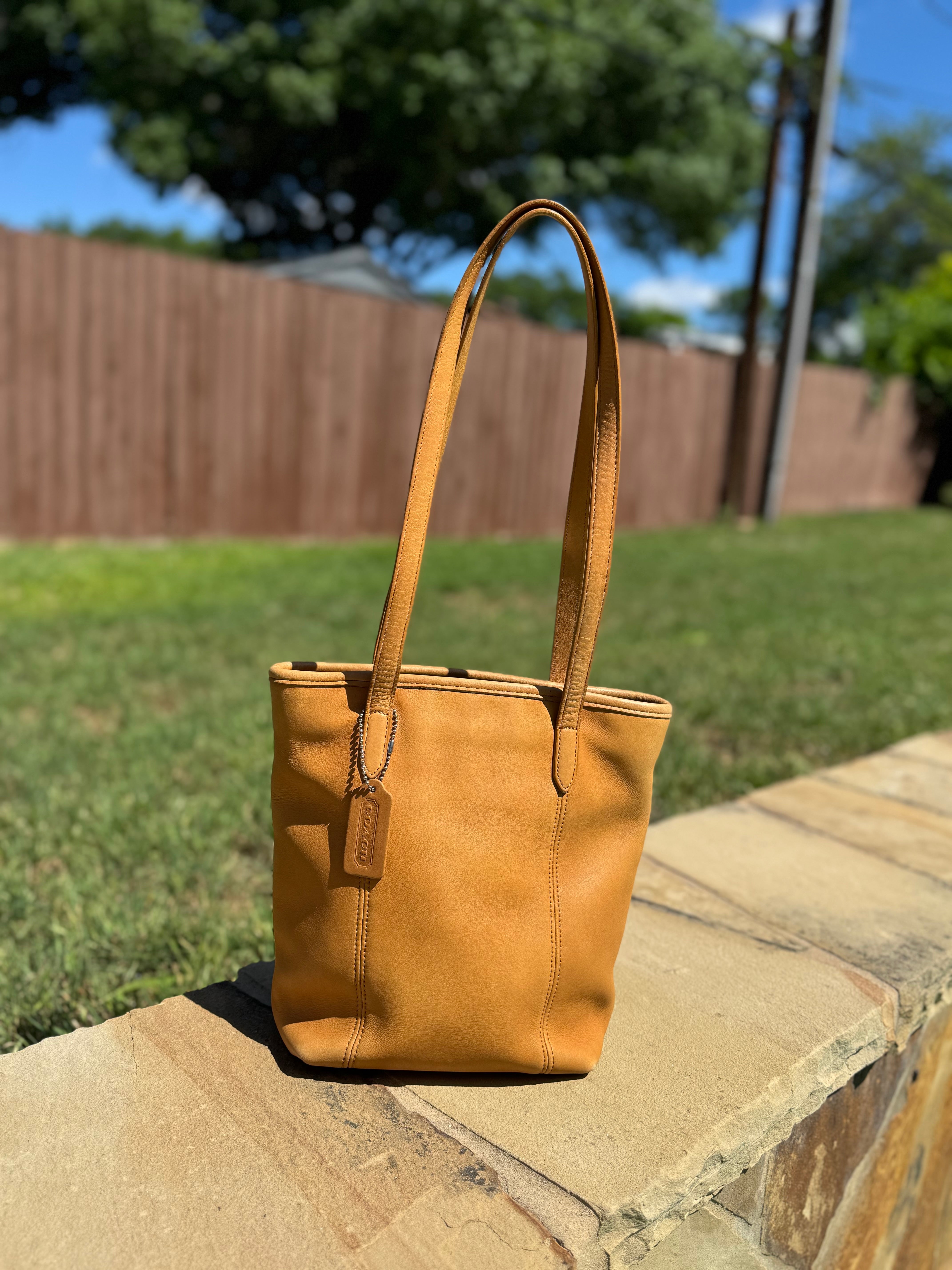 Authentic Vintage Coach outlet Leatherware Tote