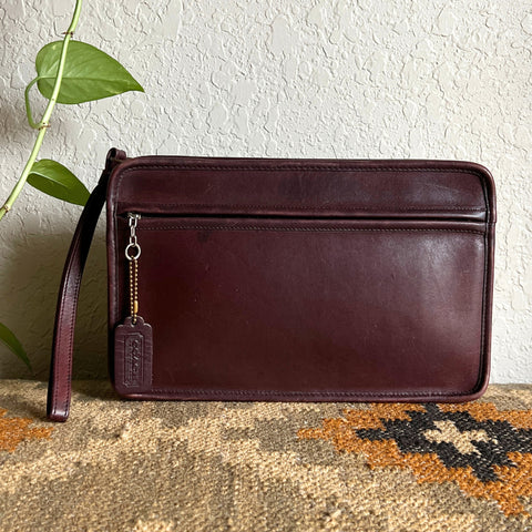 Vintage Coach Standard Clutch Burgundy 5140