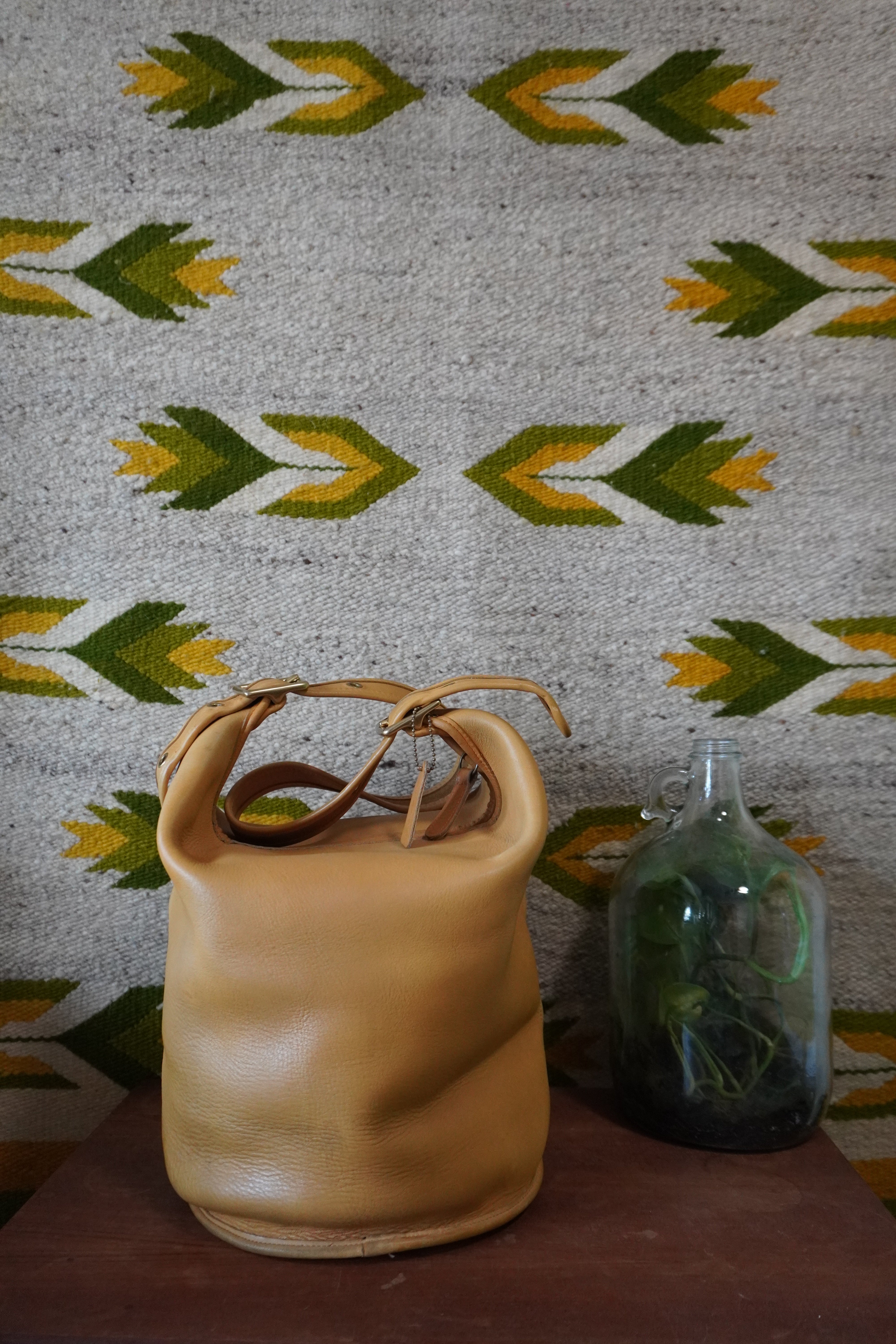 ショルダーバッグ Vintage Coach Duffle Sac XL Bag Leaf COACH - Vintage Coach Duffle Sac XL Bag Leafの通販 by COCOA