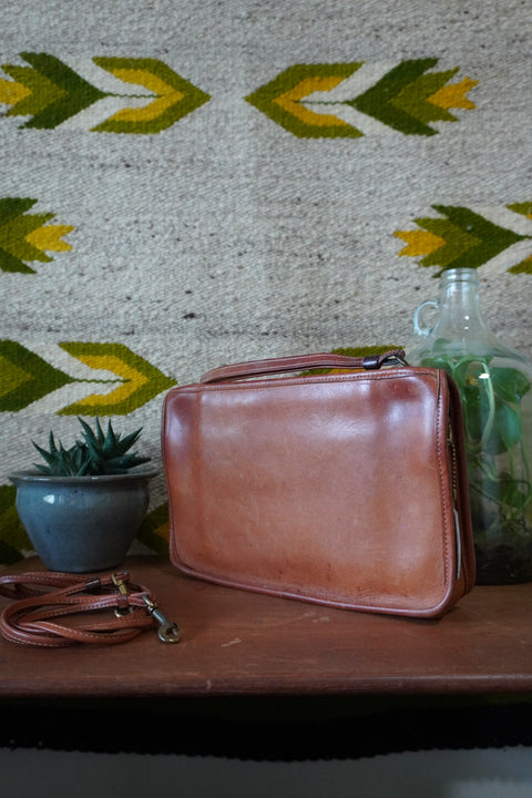 Vintage Coach 1970's Zippered Clutch 9455 British Tan