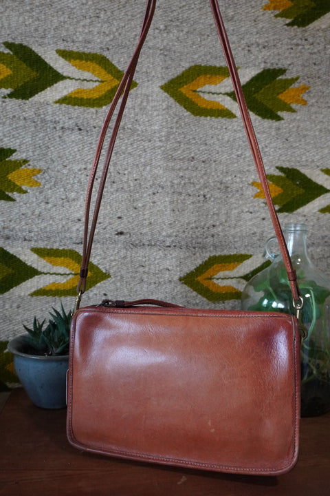 Vintage Coach 1970's Zippered Clutch 9455 British Tan