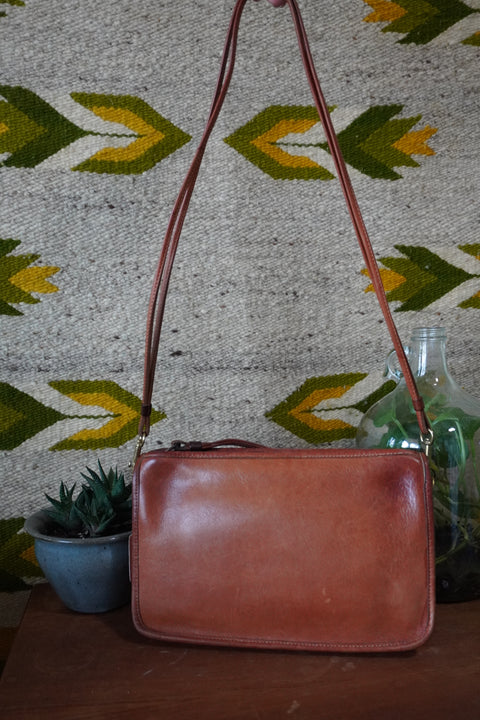 Vintage Coach 1970's Zippered Clutch 9455 British Tan