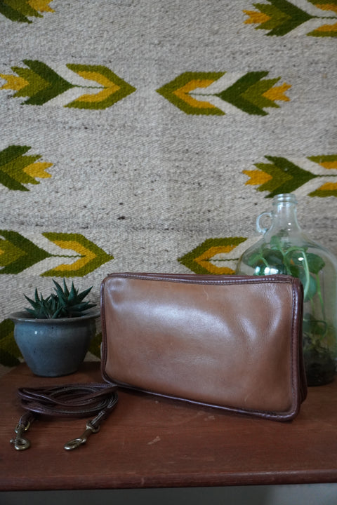 Vintage Coach 1970's Zippered Clutch 9455 Two-Toned Saddle