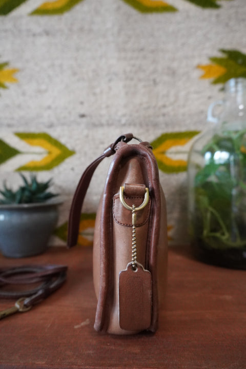 Vintage Coach 1970's Zippered Clutch 9455 Two-Toned Saddle