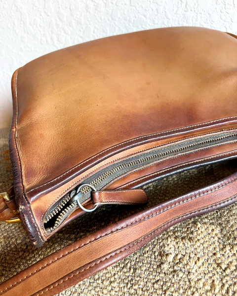 Vintage Coach Classic Hobo 9855