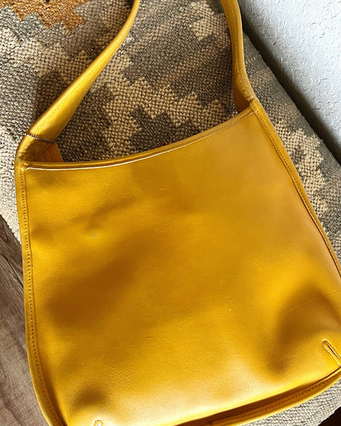 Vintage Coach Ergo Compartment Bucket 9047