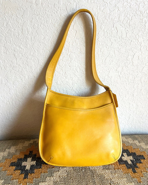 Vintage Coach Ergo Compartment Bucket 9047