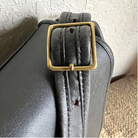 Vintage Coach Classic Shoulder Bag Navy 9170