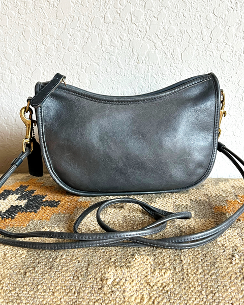 Vintage Coach Swinger Small 4080
