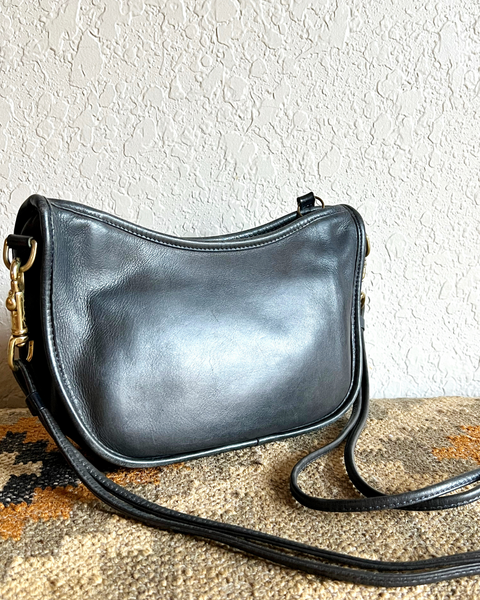 Vintage Coach Swinger Small 4080