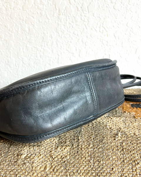 Vintage Coach Swinger Small 4080