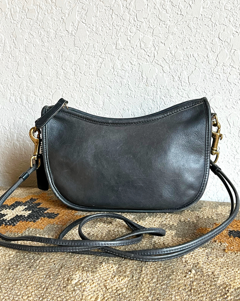 Vintage Coach Swinger Small 4080