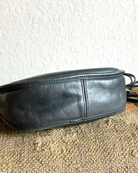 Vintage Coach Swinger Small 4080
