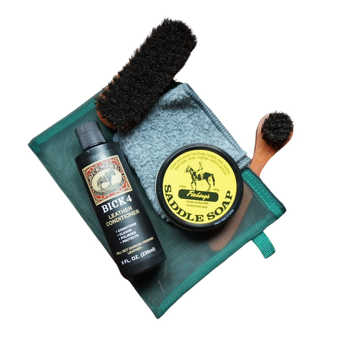 【消しゴム様】UNIVERSAL PRODUCTS.LEATHERBROUSON Leather Conditioning | Leather Conditioner Wipes from Jay Leno's