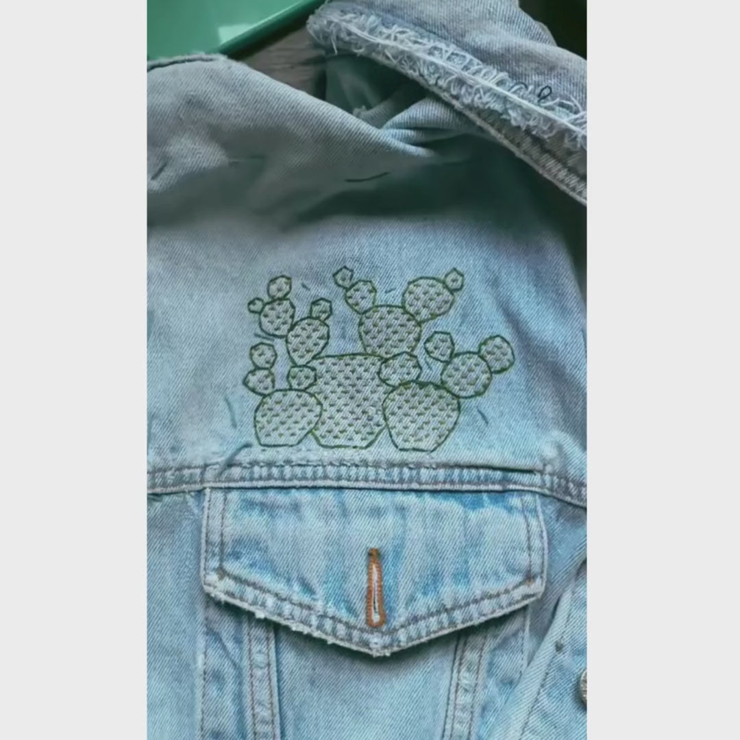 デコパージュꔛ‬ꕤインテリア雑貨♡ハサミホルダー&マルチBOX♡スズランリメイク Sashiko Prickly Pear- Visible Mending Stick and Stitch Embroidery